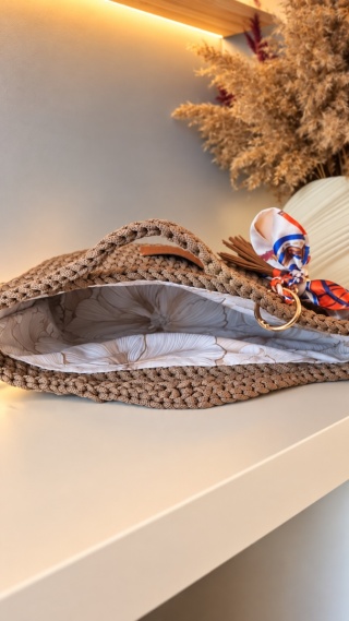 Mokka Chic – torebka handmade w kolorze kawowym